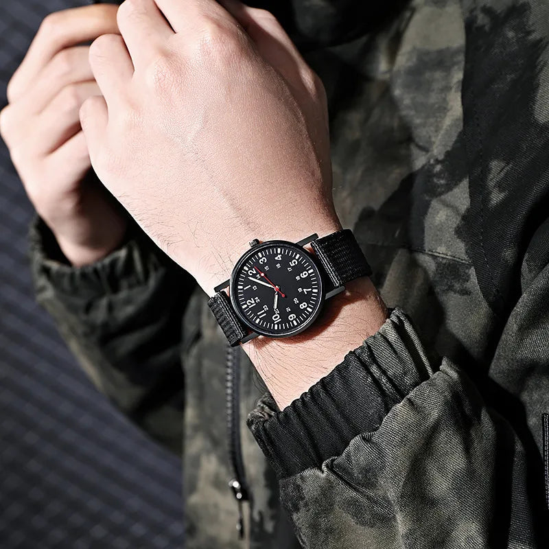 Men's sports watch